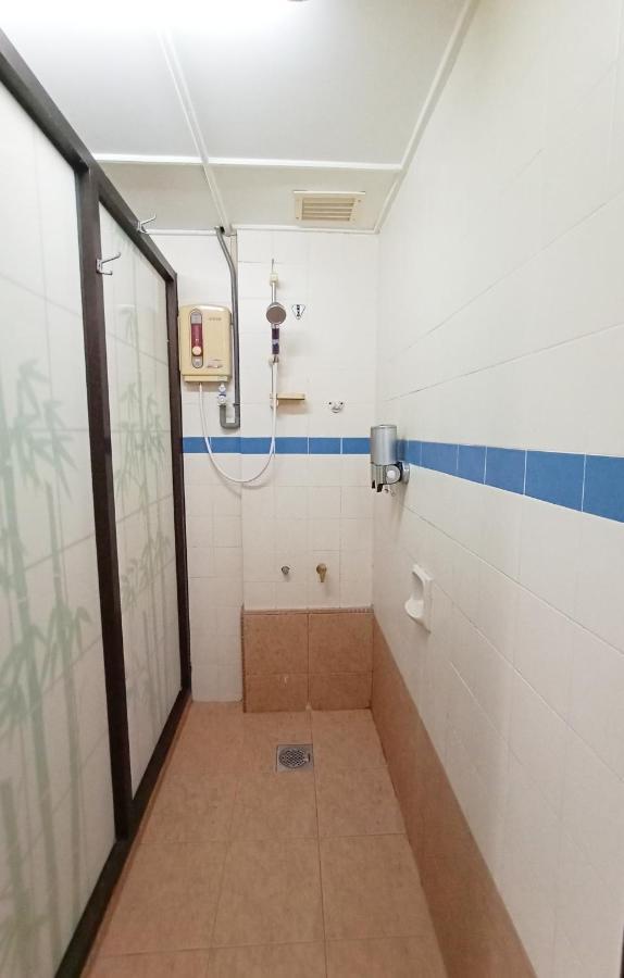 Apartment Islam Bayu Beach Pd Port Dickson Exterior photo